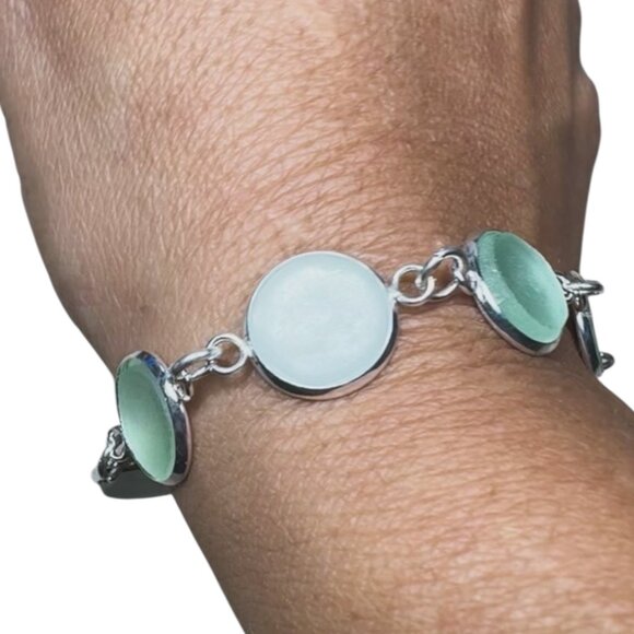 Sea Glass & Silver Plated Cabochon Bracelet - Picture 6 of 11